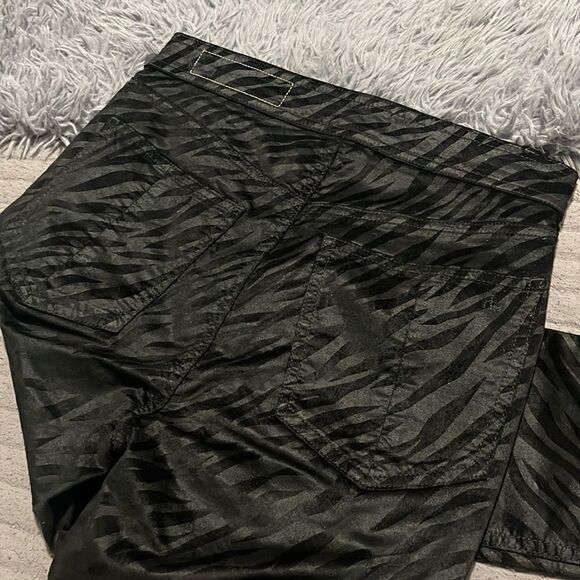 Rag & bone | Nina High-Rise Zebra-Stripe Ankle Skinny Jeans - Picture 10 of 10